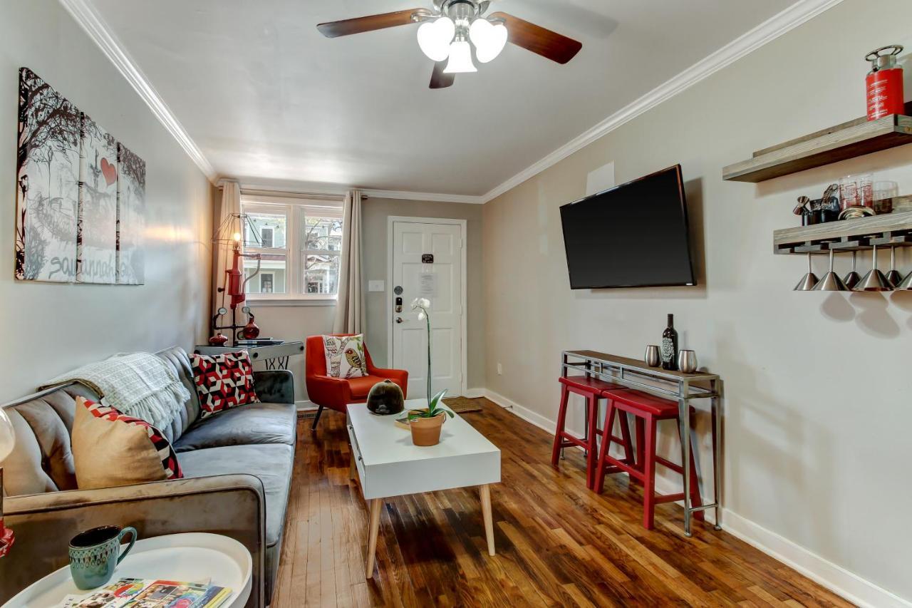Vibrant, Colorful Condo Building With Backyard Firepit And Games Savannah Zewnętrze zdjęcie