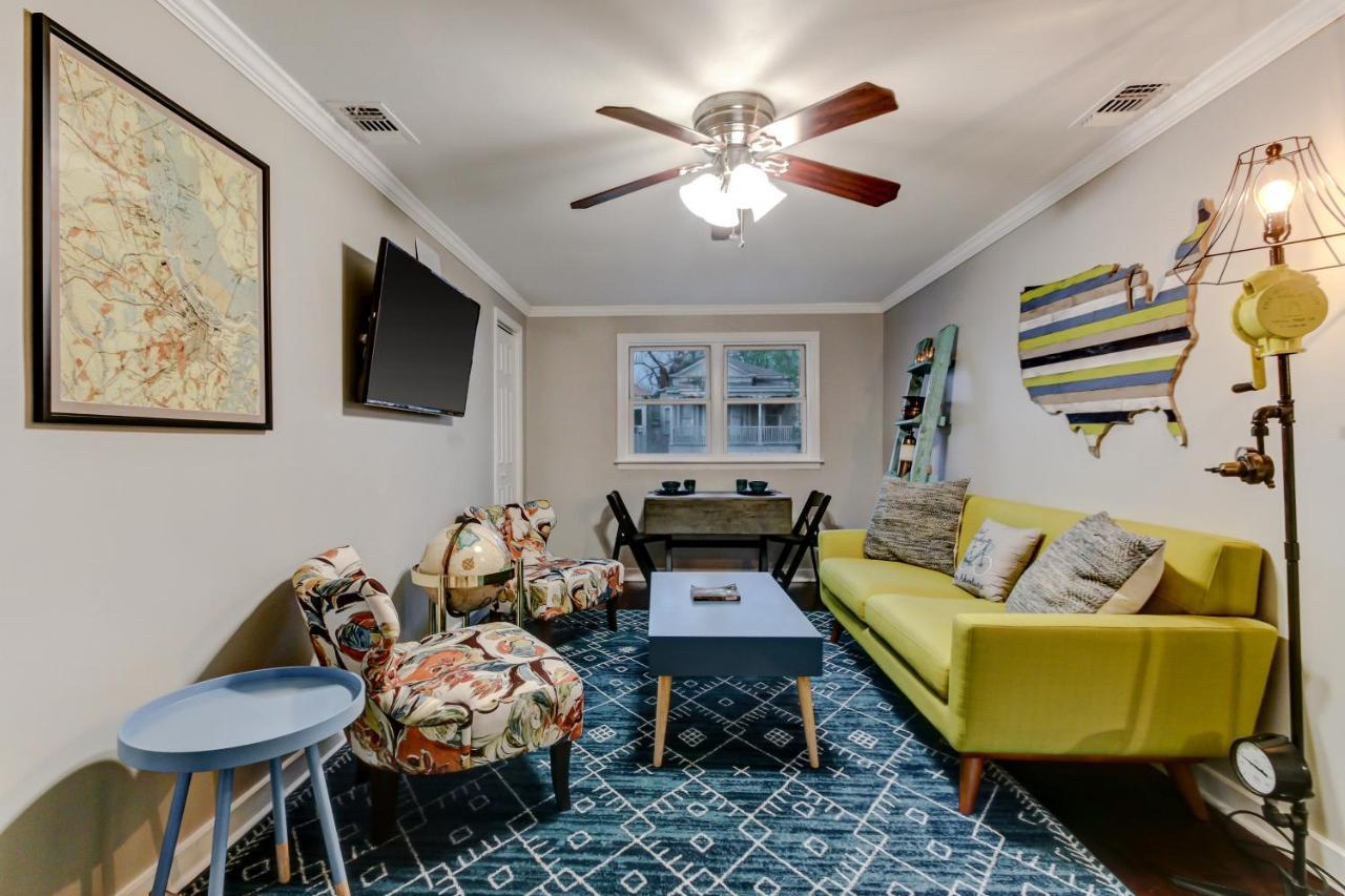Vibrant, Colorful Condo Building With Backyard Firepit And Games Savannah Zewnętrze zdjęcie