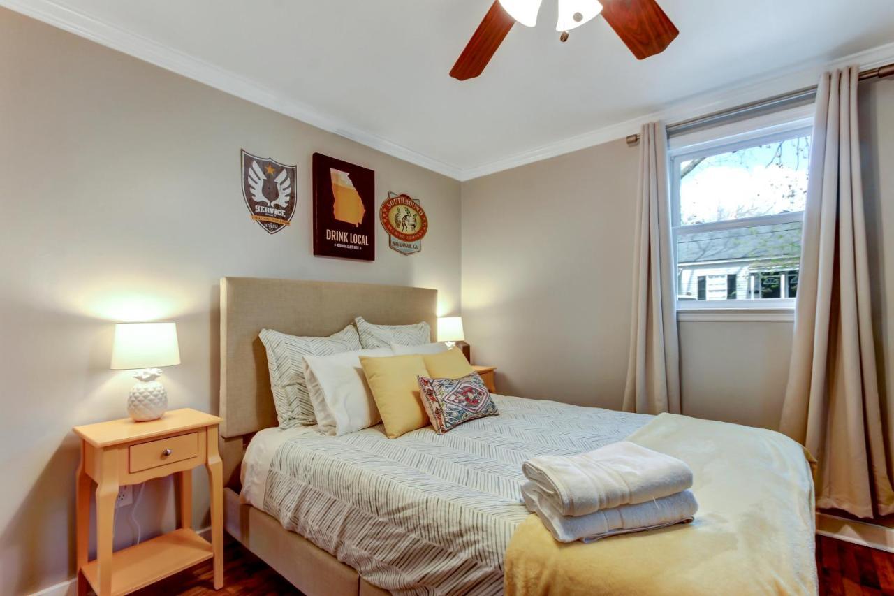 Vibrant, Colorful Condo Building With Backyard Firepit And Games Savannah Zewnętrze zdjęcie