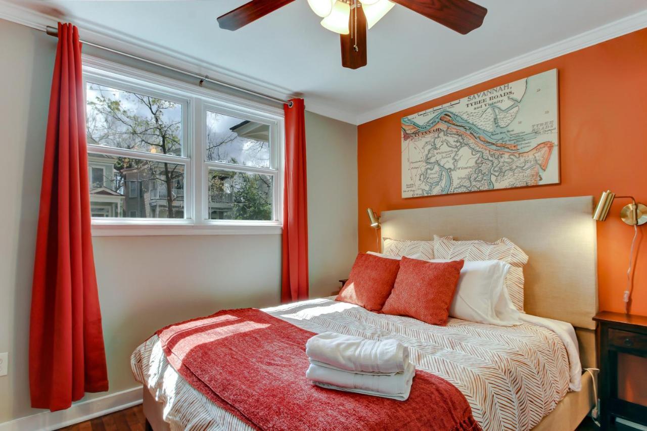 Vibrant, Colorful Condo Building With Backyard Firepit And Games Savannah Zewnętrze zdjęcie